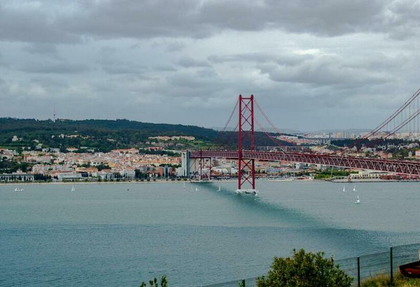 Номер Стандарт, Hi Almada  Pousada De Juventude