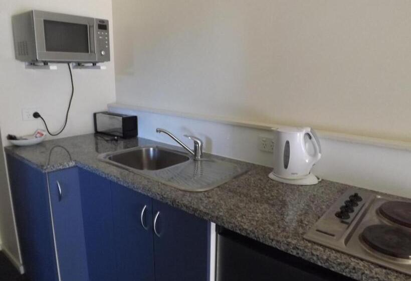 Апартаменты 2 Спальни, Bay Road Motels