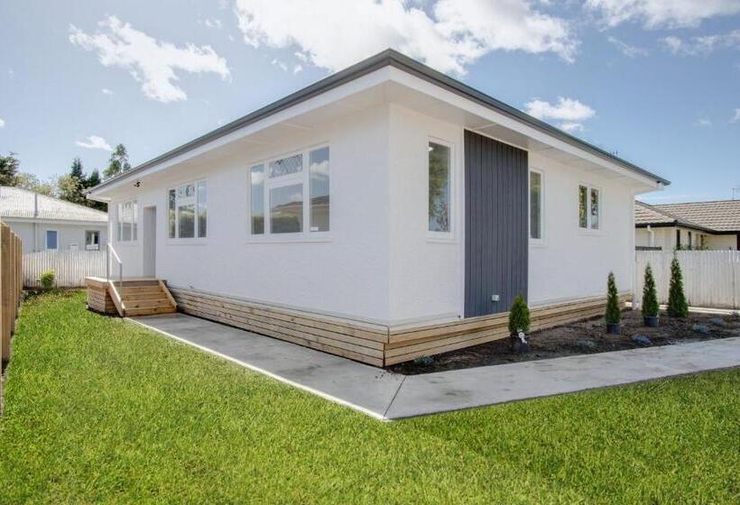 Вилла 3 Спальни, Te Mata Views Resort