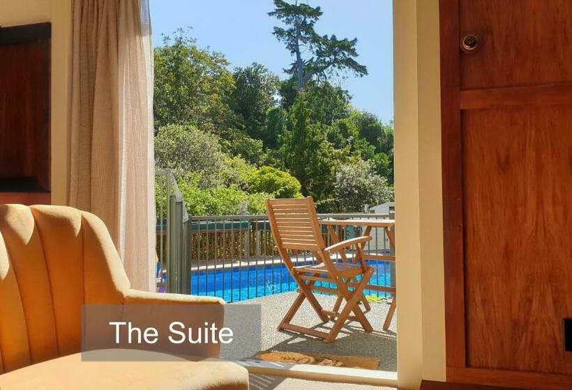 스위트, Bluff Hill Bed & Breakfast