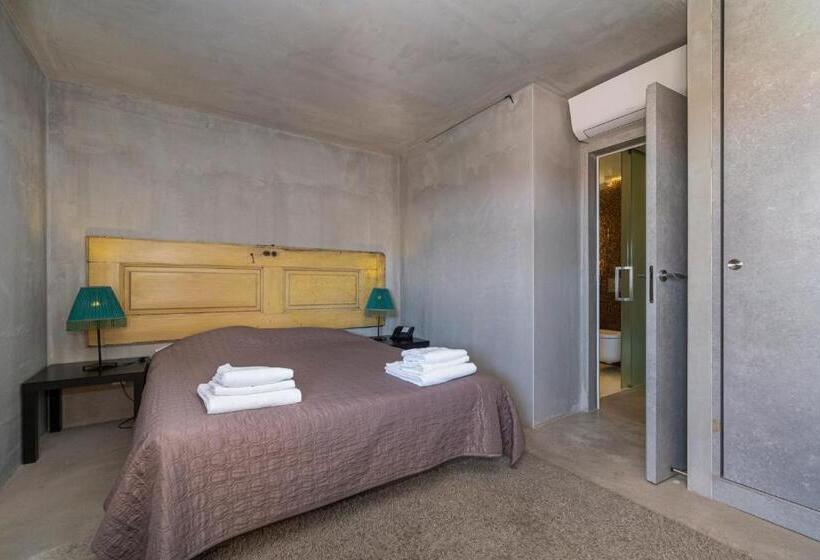 스위트, N1 Hostel Apartments And Suites
