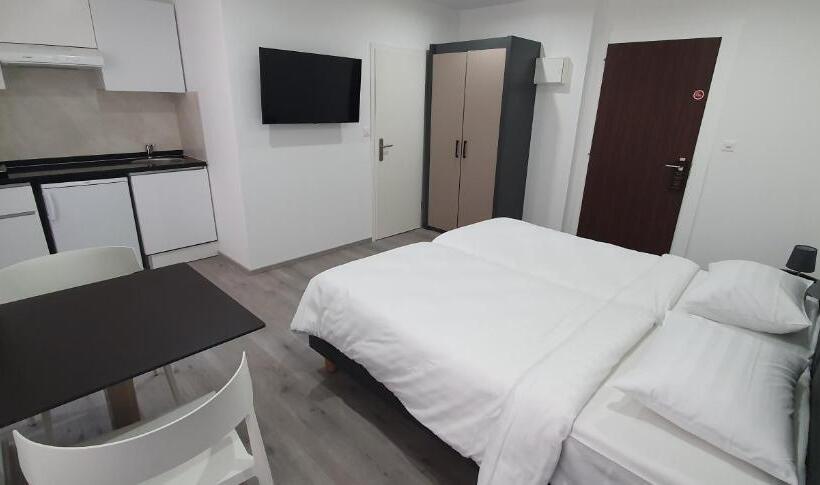 Студио Comfort, De France