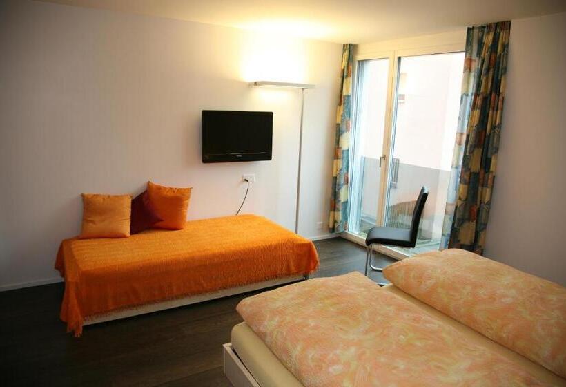 Quarto Familiar, Gasthaus Post