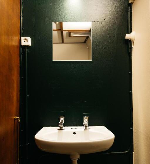 Quarto Estandar, Botel Maastricht