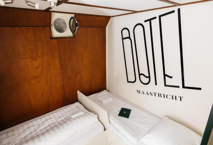 Quarto Estandar, Botel Maastricht