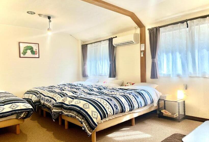 Quarto Familiar, En Chan House