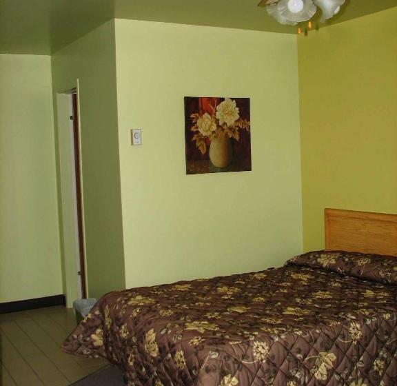 Четырехместный Номер Стандарт Вид на Море, Hôtel Motel Le Pharillon