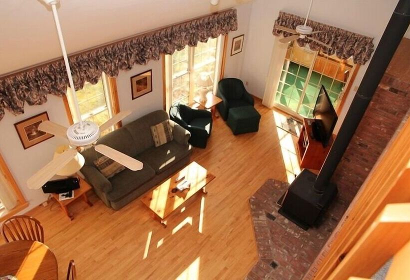 Casa 3 Quartos, Patterson Kaye Resort On Lake Muskoka