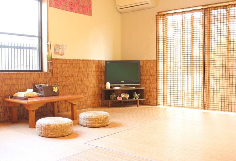 Семейный Номер, Okinawa Minshuku Kariyushi