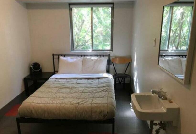 スタンダードルーム, Hi Edmonton   Hostel