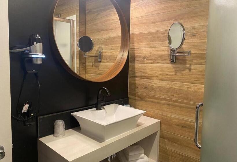 Номер Стандарт, Hôtel Centre Ville