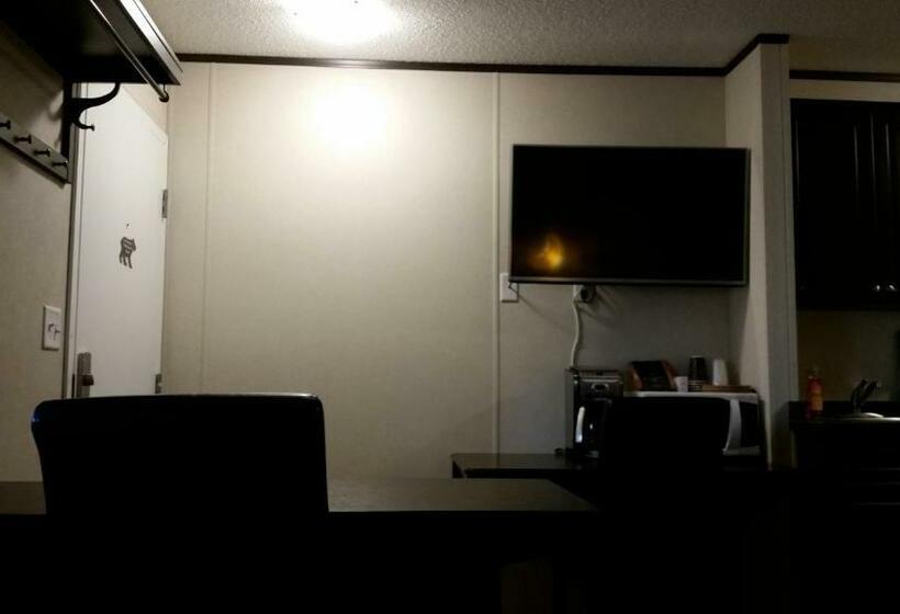 スタンダードルーム, Bear S Den Lodge
