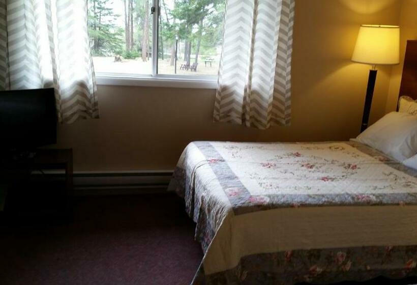 اتاق استاندارد با تخت دو نفره بزرگ, Pinecone Motel