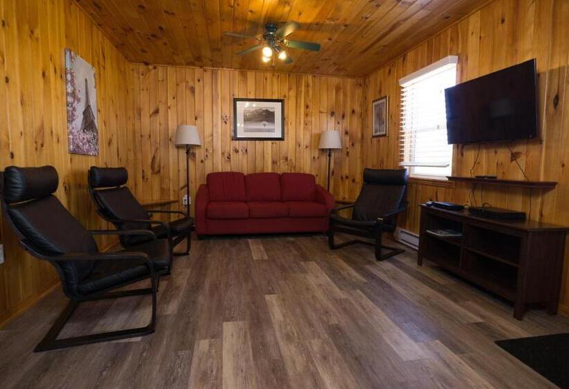 کلبه ییلاقی, North Rustico Motel & Cottages