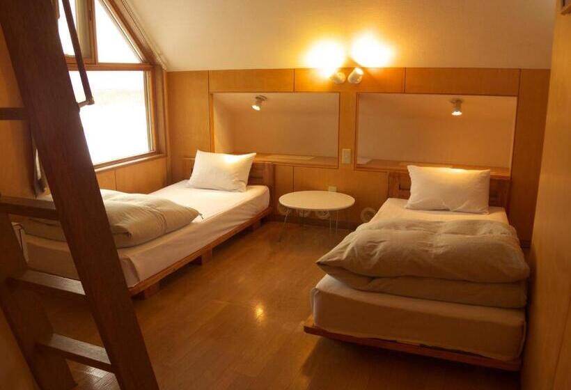 标准四人间共用浴室, Kussharo Genya Youth Guesthouse