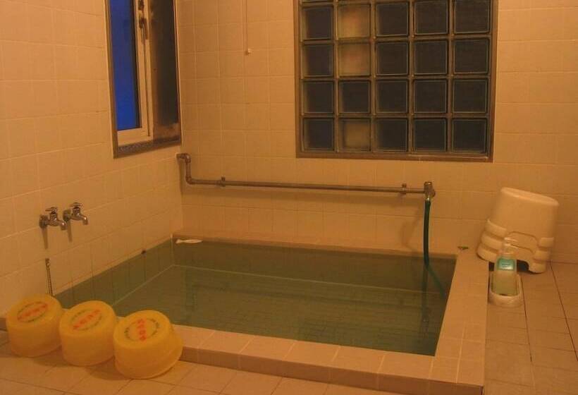 标准四人间共用浴室, Kussharo Genya Youth Guesthouse