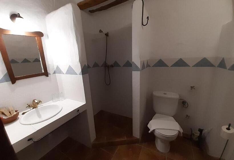 غرفة قياسية, La Posada Amena