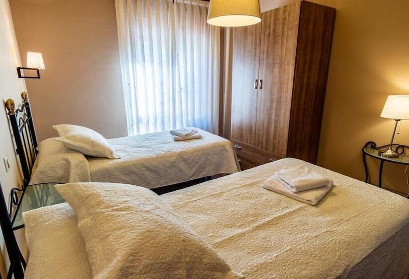 غرفة قياسية رباعية, Peña Pandos