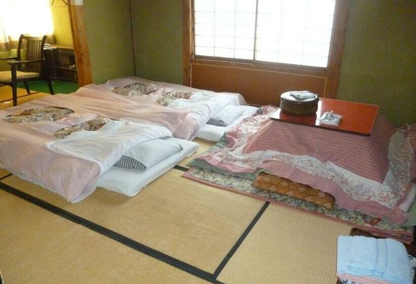 Номер Deluxe, Uotoshi Ryokan