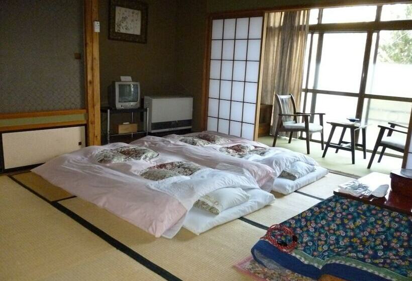 Номер Deluxe, Uotoshi Ryokan