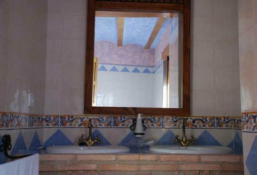 Полулюкс, Hospedería Río Zumeta Spa