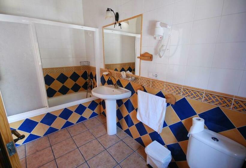 Номер Стандарт с Террасой, Hospedería Río Zumeta Spa