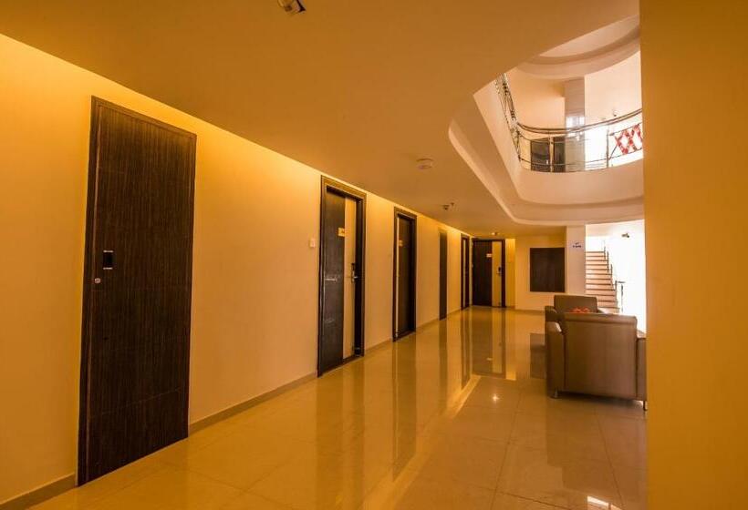 Люкс с Балконом, Plazza Hotel , Trichy