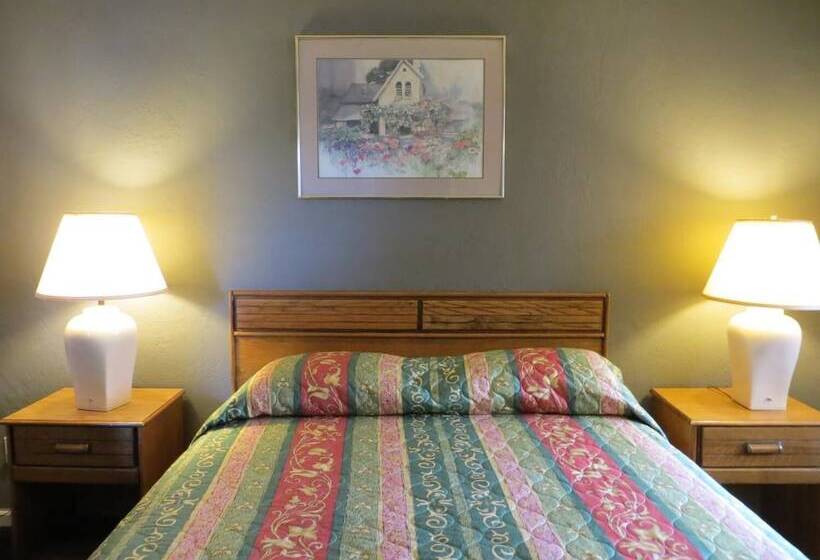 شقة غرفتين, Capri Motel