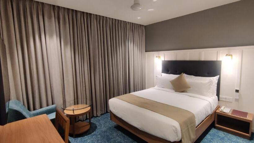 Номер Стандарт, Chryso Hotels Pvt Ltd