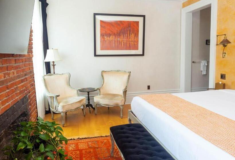 اتاق سوپریور با تخت بزرگ, Argos Inn   Ithaca S Boutique