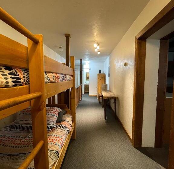 Апартаменты 2 Спальни, Adventures Vacation Rentals