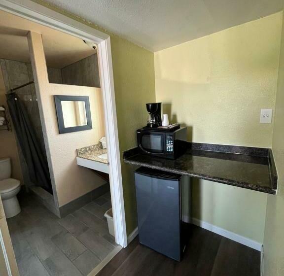 Стандартный Номер Кровать Кинг, American Inn   Grover Beach   Pismo Beach