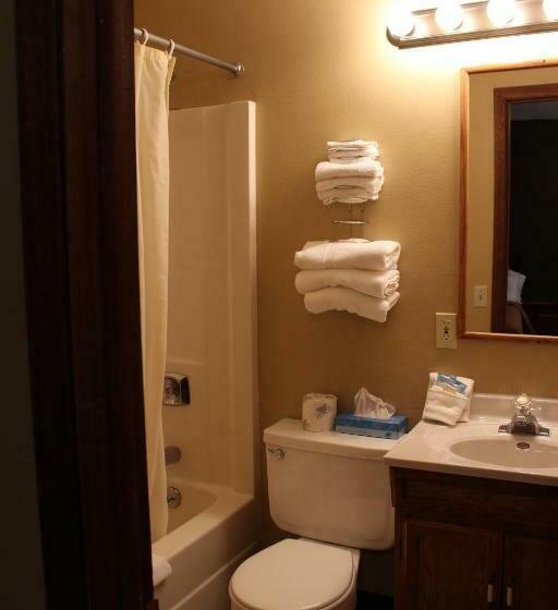 Номер Стандарт Трехместный, Gold Country Inn