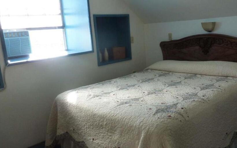 Полулюкс, Sugarloaf Mountain Motel