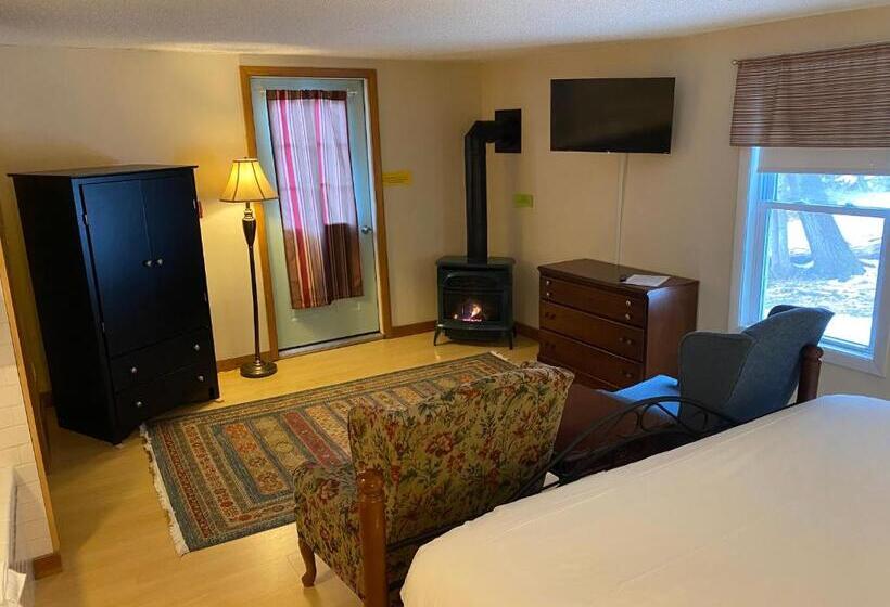 Номер Deluxe Кровать Кинг, Bromley View Inn