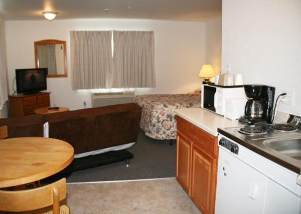 스위트, Ponderosa Motel