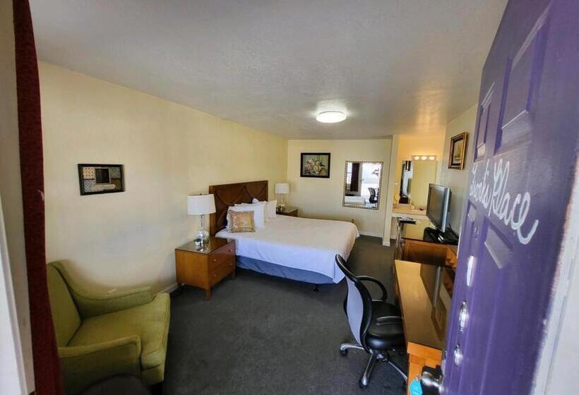 Номер Премиум, Rose S Motel