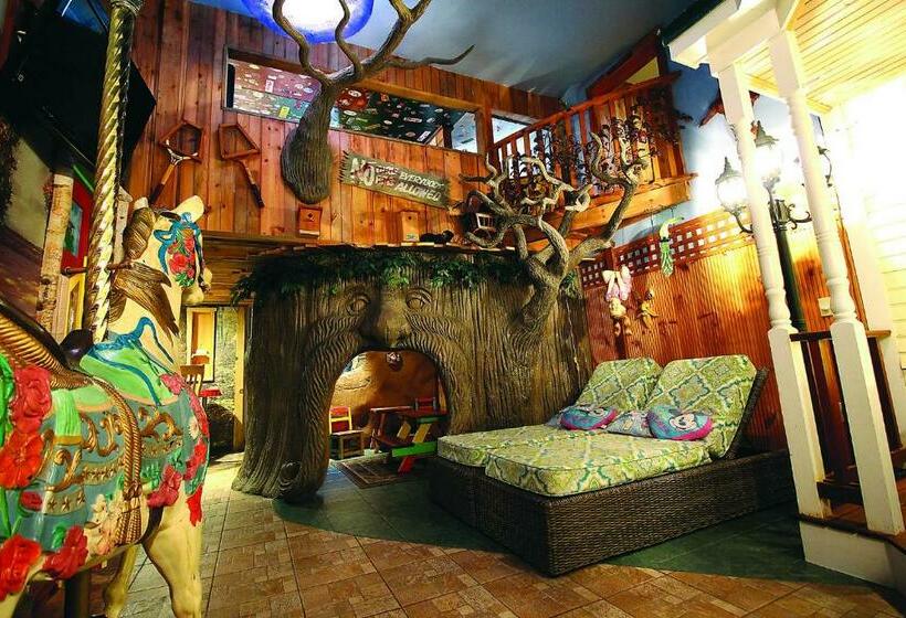 Дом 1 Спальня, Adventure Suites