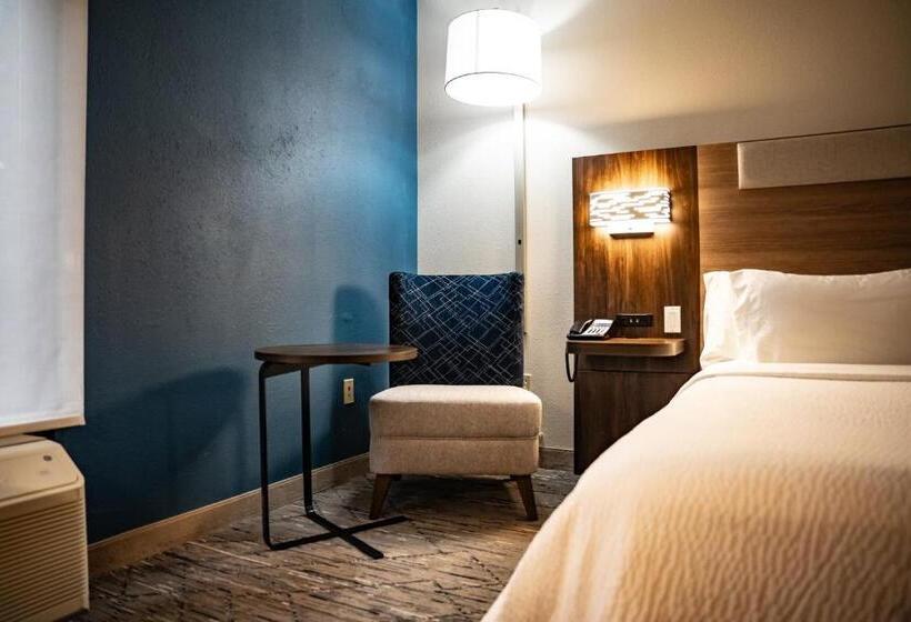 Номер Стандарт Кровать Кинг Адаптированный для Инвалидов, Holiday Inn Express Hotel & Suites West Chester, An Ihg