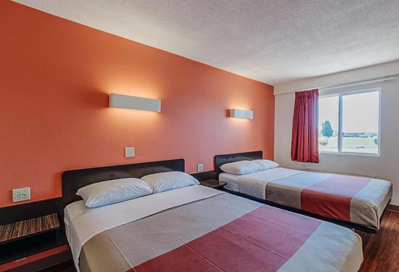 장애인을 위한 스탠다드 룸, Motel 6 Martinsburg, Wv