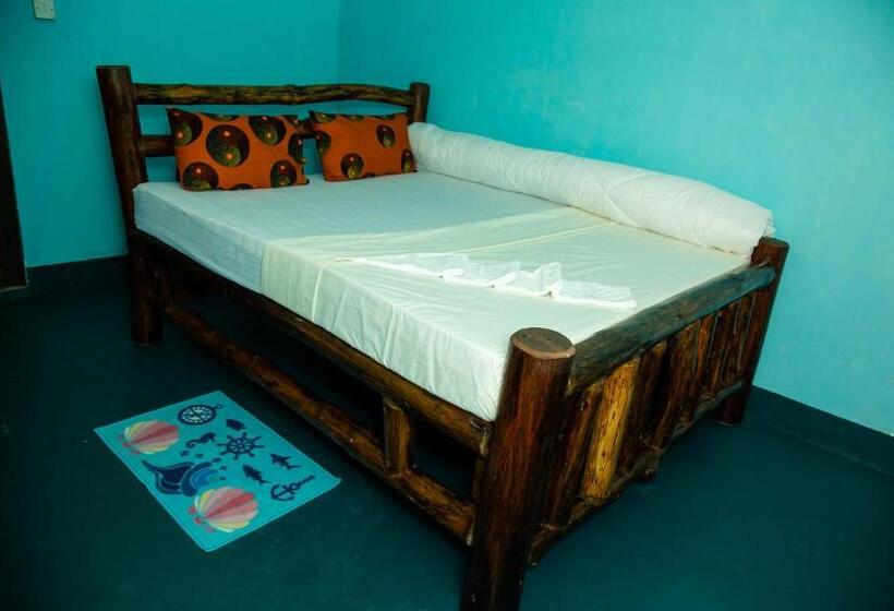 اتاق استاندارد, Travellers Home