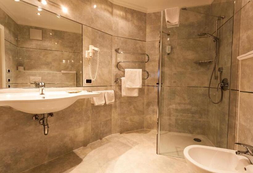 Четырехместный Номер Стандарт, Garni Villa Park