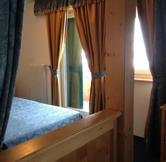 اتاق سوپریور چهار تخته, Family & Wellness Hotel Fontana