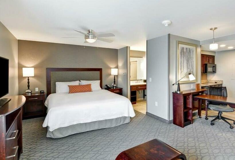 带大床的标准工作室, Homewood Suites By Hilton New Hartford Utica