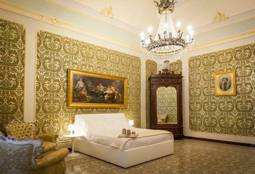اتاق لوکس, Palazzo Montalbano