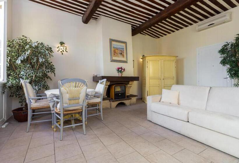 침실 1개 아파트, Very Charming Studio Apartment On Port In Cannes A Short Walk To Palais With Aircon And Internet 411