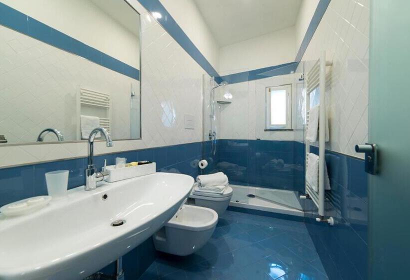 Семейный Номер, B&b Umberto