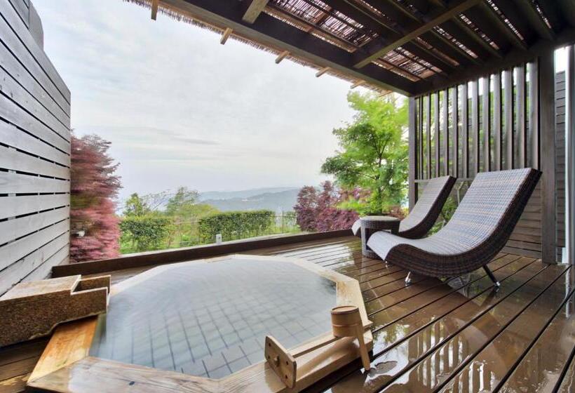 Номер Стандарт, Grand Bach Atami Crescendo