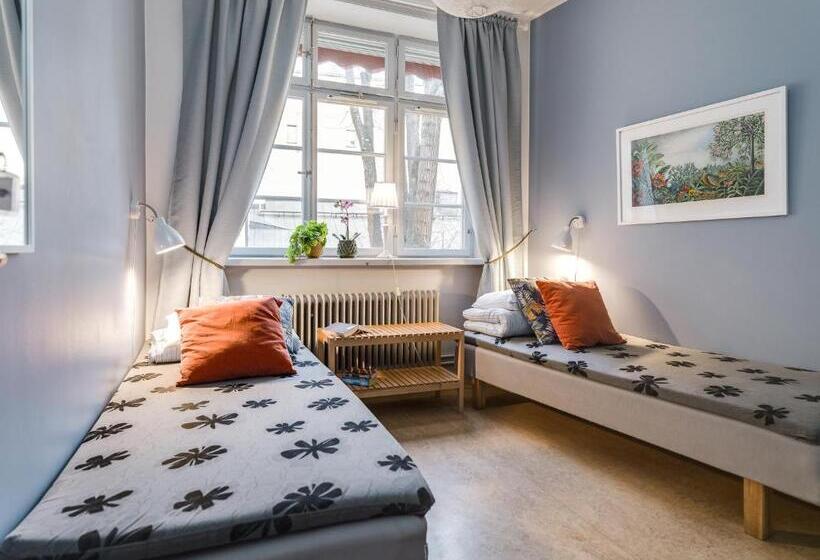 스탠다드 룸 공동 욕실, Castanea Old Town Hostel
