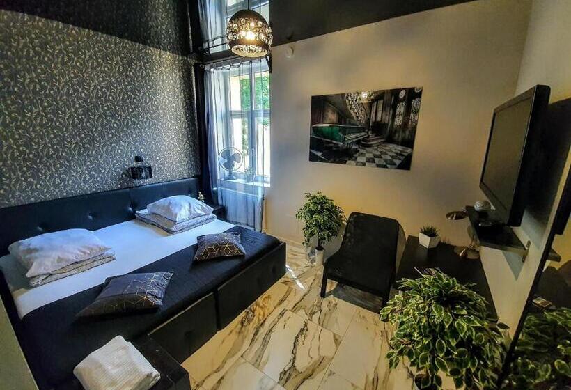 سوئیت با تخت بزرگ, Apartament Z Jacuzzi Kraków Rynek